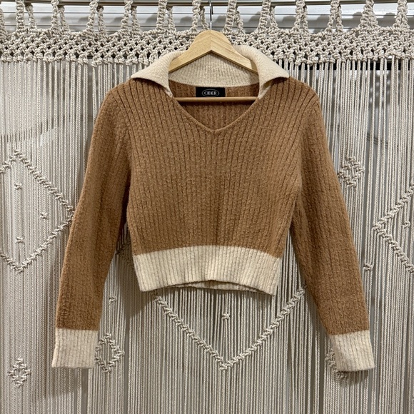 Cider Sweaters - Cider V-Neck Sweater in Brown and Cream